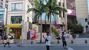 �N���b�N���Ċg��