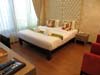 Spacious suitêЂƂ̕BDeluxe Room͂ƕςȂBȂ݂Deluxe Room̗͂P4,500THBiHjB